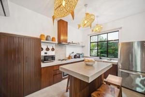 3BR 8 Guests Casa Piedra with 2 Private Pools and BBQ