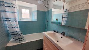 Maisons de vacances Audierne, Finistere, Maison Vue Mer : photos des chambres