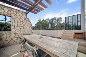 3BR 8 Guests Casa Piedra with 2 Private Pools and BBQ