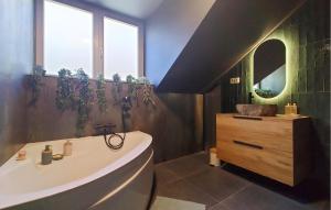 Cozy Home In Bouillon With Wifi