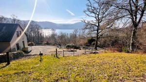 Lodge on Loch Ness - Loch Views! - アパートメント, インバーモリストン