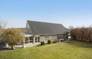 2 Bedroom Amazing Home In Grindsted - Blåhøj Stationsby