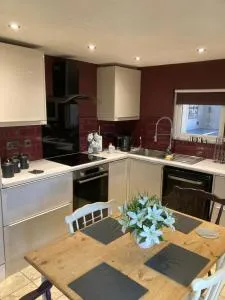 Old Farm Shop - Ashburnham