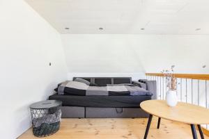 10 min walk from city center