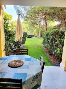 Studio 4 personnes sur la Presquîle de Giens avec piscine et accès direct sur la plage