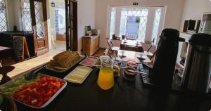 Garibaldi Hostel & Pub