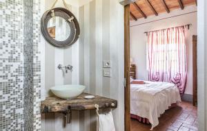 Eight-Bedroom Holiday Home