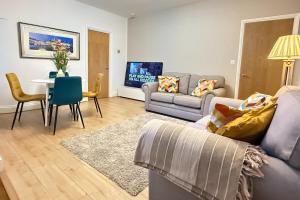 Harbour-side, 2-bed Mews Apartment,