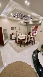 شقة vip فندقية امام حديقة الطفل