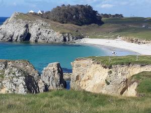 Maisons de vacances Ty Nonod Quiet Breton farmhouse 500m from the sea in Lampaul-Plouarzel : photos des chambres
