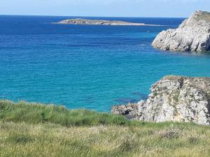 Maisons de vacances Ty Nonod Quiet Breton farmhouse 500m from the sea in Lampaul-Plouarzel : photos des chambres