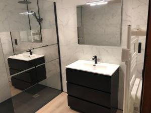 Maisons de vacances La maisonnee heureuse : Maison 7 Chambres