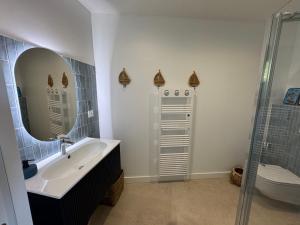 Maisons d'hotes T2 standing 50m2, vue mer : photos des chambres