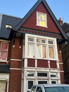 Outstanding Studio Flat in West Ealing