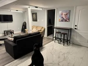 Oshawa Connect - Prime Location, Modern Space - Manvers