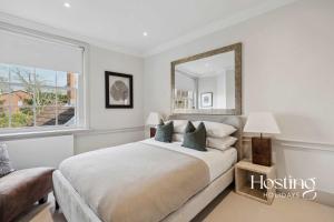 Mary Anne House 4 beds Parking & Garden