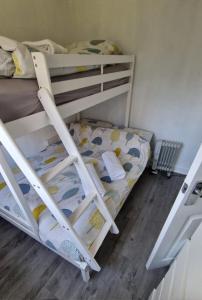 Watkin - Snowdon Cabins - cozy chalet - Glan Gwna, Caernarfon