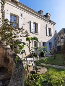 Au pied du Lavoir chambre Germaine - Coutures
