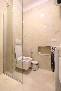 Lungomare Modern Apartment