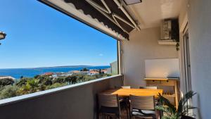 Relax Mandre 200m from the beach Sea view