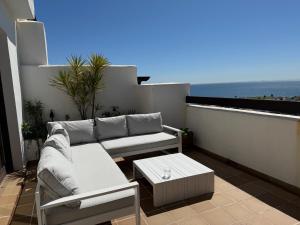 Shanti Sea View Apartment - 4hvězdičkové hotely ve městě Alcaidesa