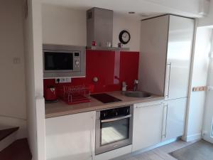 Maisons de vacances Ty Nonod Quiet Breton farmhouse 500m from the sea in Lampaul-Plouarzel : Maison de Vacances