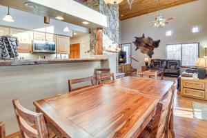 Close to Golf and Hiking Show Low Family Cabin