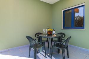 Marina Orada Apartment with Pool - 900m from the Beach