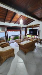 Apartamento pé na areia com vista espetacular Condomínio Porto Bracuhy Angra dos Reis