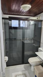 Apartamento pé na areia com vista espetacular Condomínio Porto Bracuhy Angra dos Reis