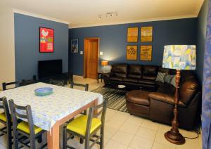 Spacious 3BR Apartment in Vibrant St Julians