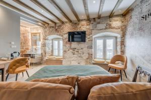 Grand Palace Luxury Retreat - Tale Of The Sea