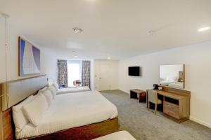 Standard Quadruple Room room in OYO Plymouth Central