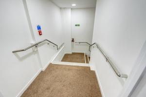 OYO Plymouth Central Hotel