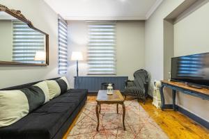 Ganbaru Tours - Flats in Galata