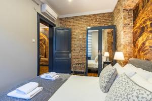 Ganbaru Tours - Flats in Galata