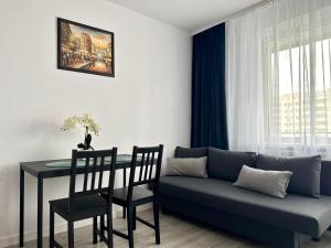 K22 Galeria Mokotow B Modzelewskiego