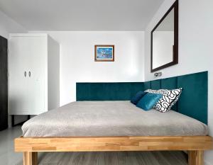 K22 Galeria Mokotow B Modzelewskiego