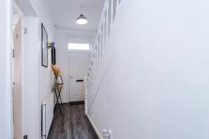 Anfield Townhouse sleeps 12 7min walk to stadium