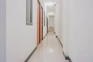 OYO 3965 Syariah Graha Kartika - Sentul