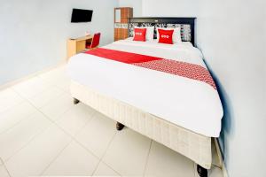 OYO Life 3982 Azka Homestay Syariah