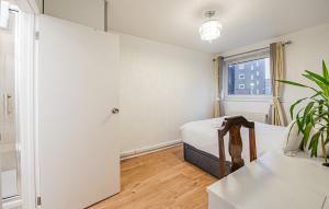 Lovely 3 bed house with Garden