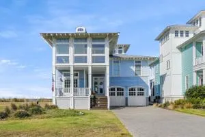 The Blue Pearl - Luxurious beachfront living with community pool! - Onemo