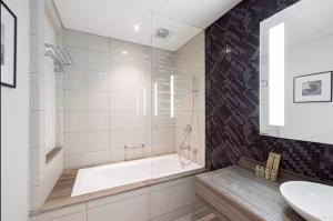 FiveX Paramount 1BR Sky Suite