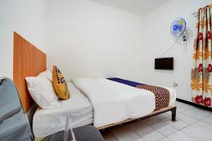 Phòng Giường Đôi Hạng Bình Dân (Budget Double Room)
