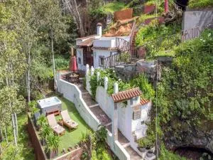 Unique cave house with Jacuzzi in Moya - San Felipe