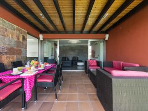 Chalet in Maspalomas with Heated Pool