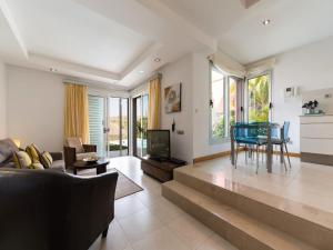 Villa in Salobre Golf with Private Pool