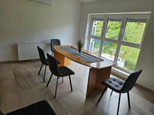 10 Minutes to S-Bahn I Garden Option I Wifi