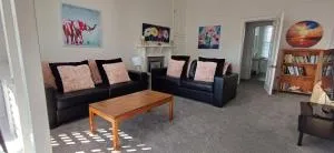 Charming Getaway Relax and Unwind - Hira